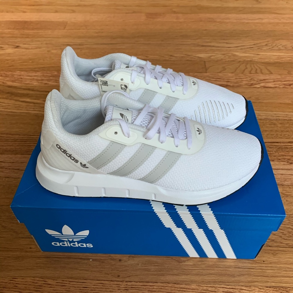 Adidas Swift Run RF Women’s Shoes - Picture 1 of 7